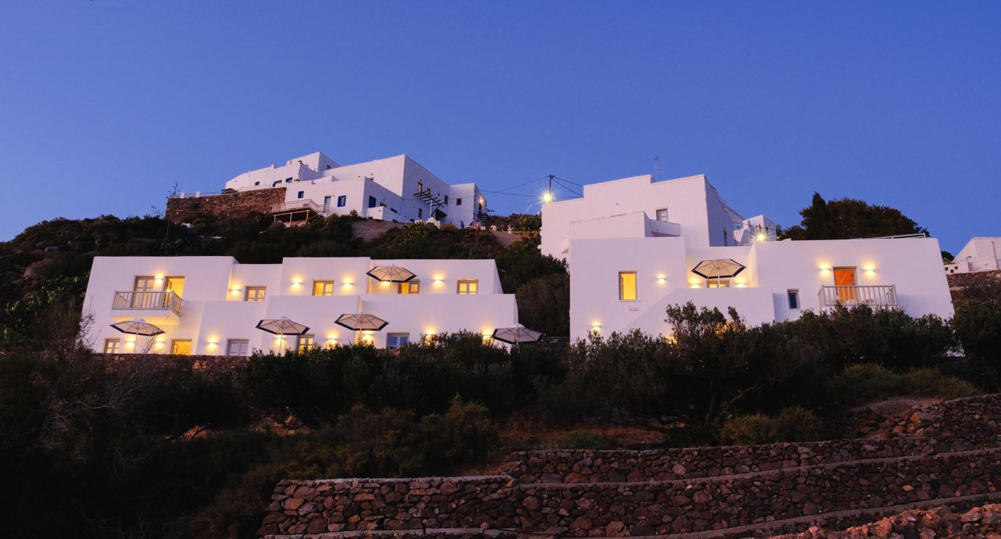 Odyssey Rock Milos Sunset Suites Plaka  Exterior foto